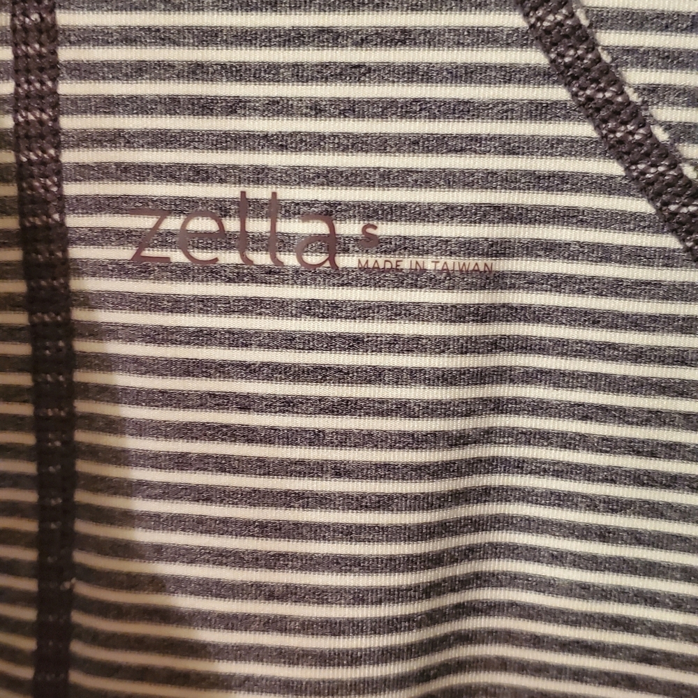 Zella Lightweight Zipper Hooded Jacket - Picture 4 of 6